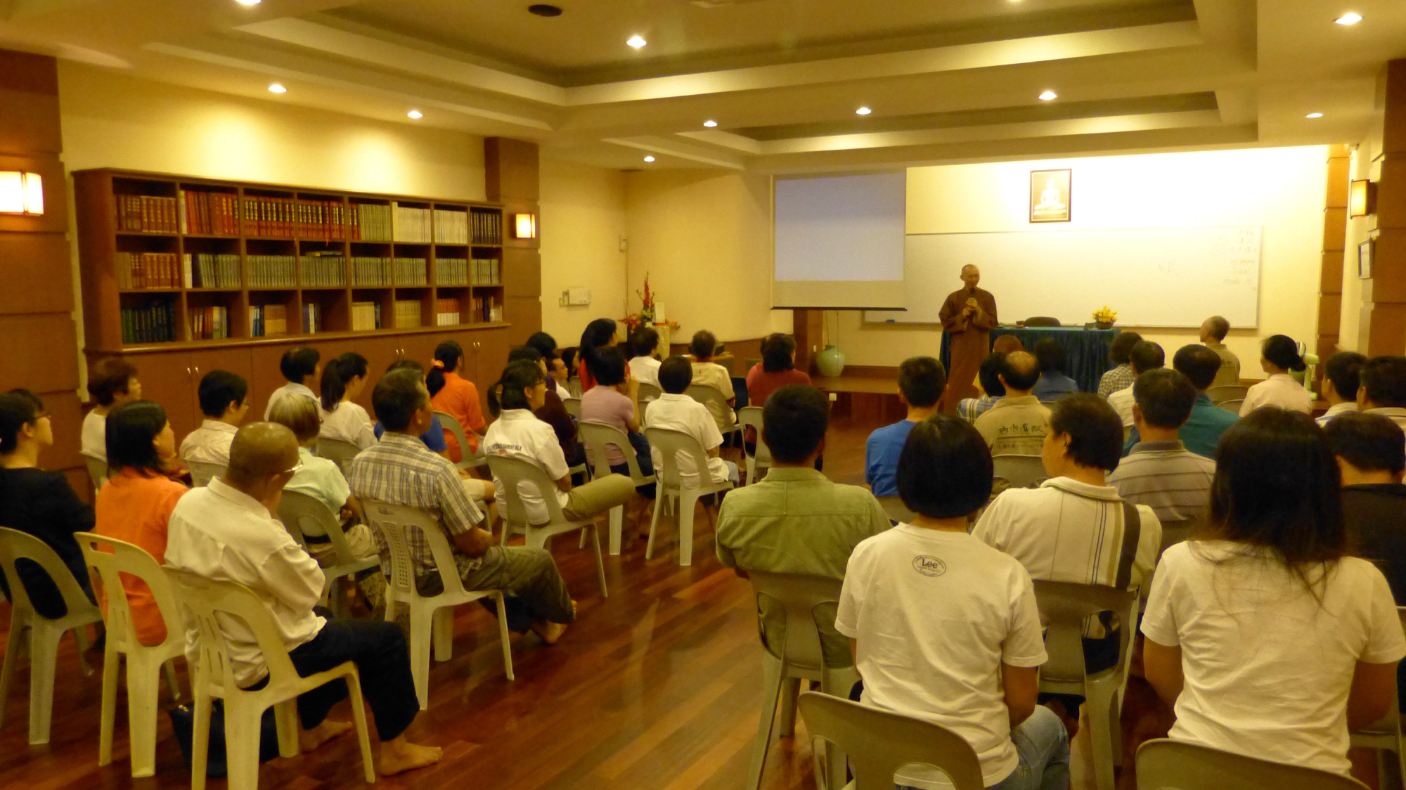 20150324長老以幽默輕鬆的方式講解「緣起」，是晚有47人出席聆聽。