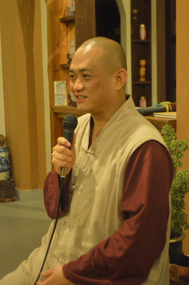 20131231 「一生一世—歲末琴影」感恩會，當晚是以寂靜禪林住持開印比丘的分享作為開始。