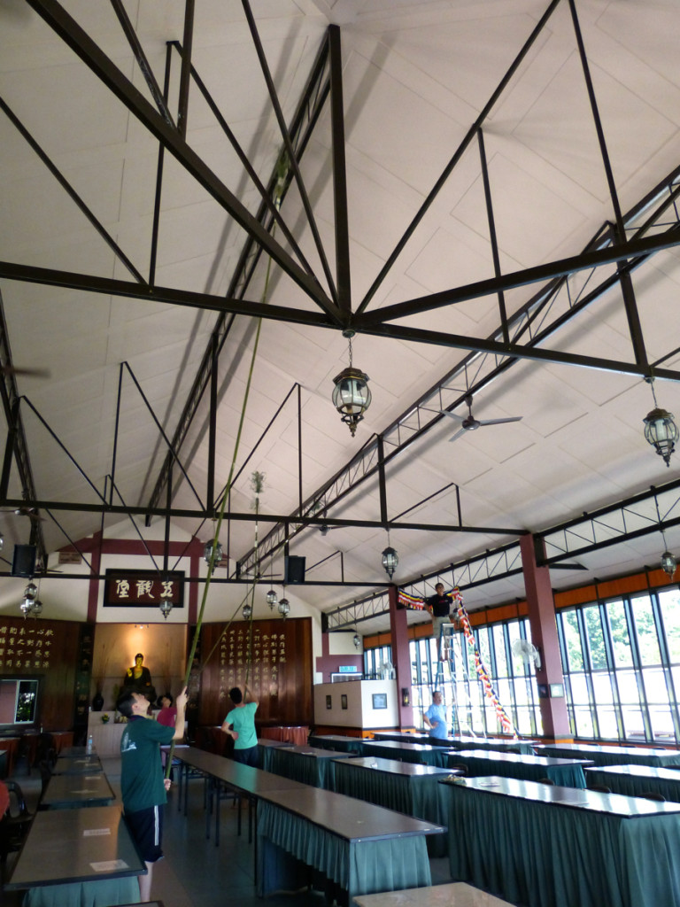 20140810清理五觀堂蜘蛛網。