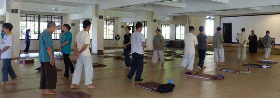 20140622禪一：於法堂教導行禪修。