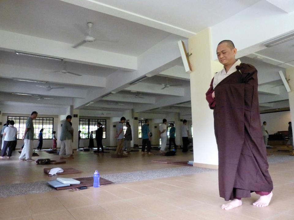 20140622禪一：於法堂行禪。