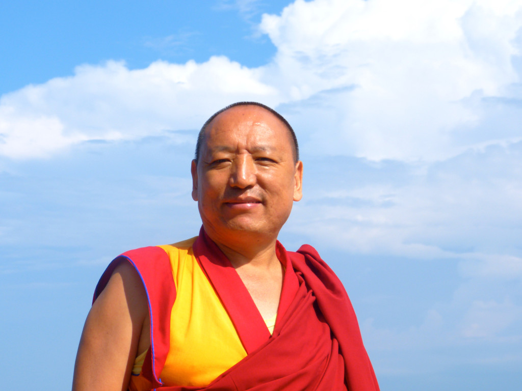 堪布蔣揚羅薩Khenpo Jamyang Lobshal