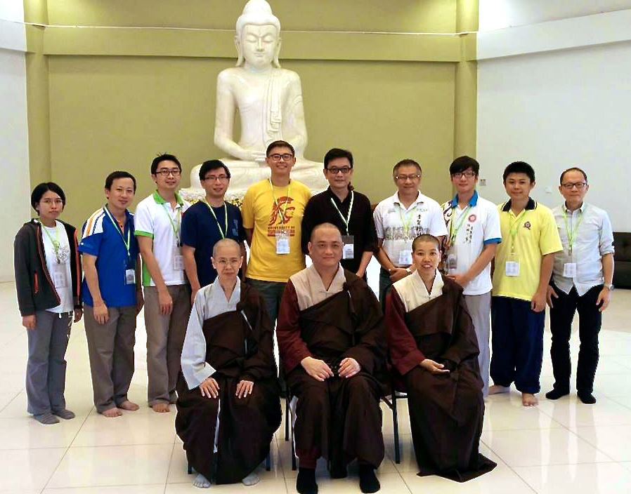 這次研習營有150位學員，11位輔導員分別帶領十多位學員進行研讀、討論…苦勞功高。