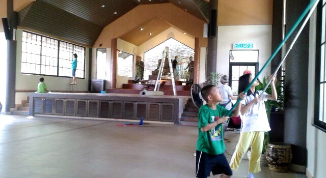 2559佛陀日前大出坡