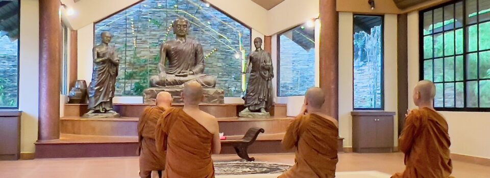 Luang Por等僧蒞臨寂靜禪林